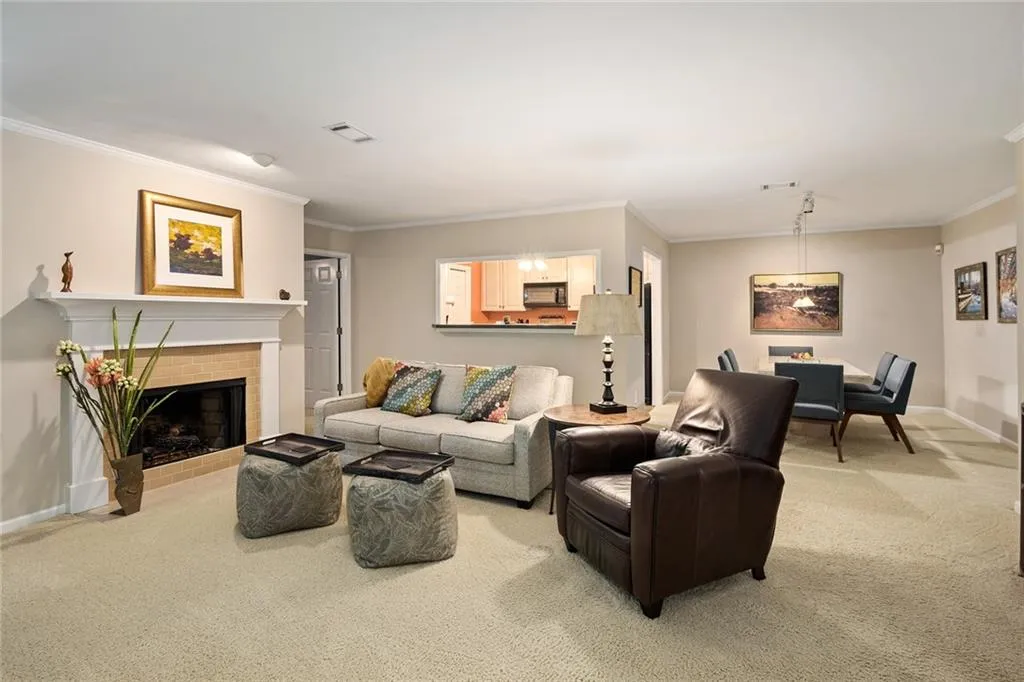 207 Bainbridge Drive, Sandy Springs, Georgia 30327, 2 Bedrooms Bedrooms, ,2 BathroomsBathrooms,Residential,Sold,207 Bainbridge Drive,6784716