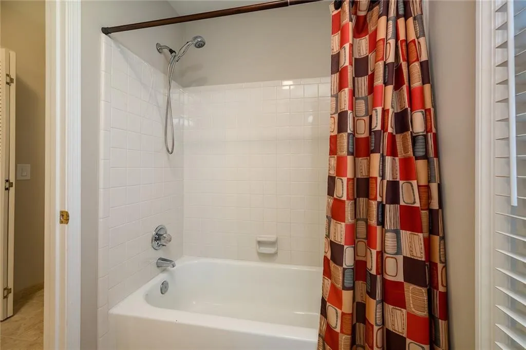 207 Bainbridge Drive, Sandy Springs, Georgia 30327, 2 Bedrooms Bedrooms, ,2 BathroomsBathrooms,Residential,Sold,207 Bainbridge Drive,6784716