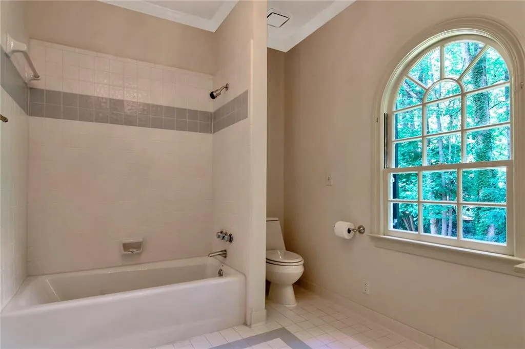 4855 Franklin Pond, Atlanta, Georgia 30342, 6 Bedrooms Bedrooms, ,4 BathroomsBathrooms,Residential,Sold,4855 Franklin Pond,6557640