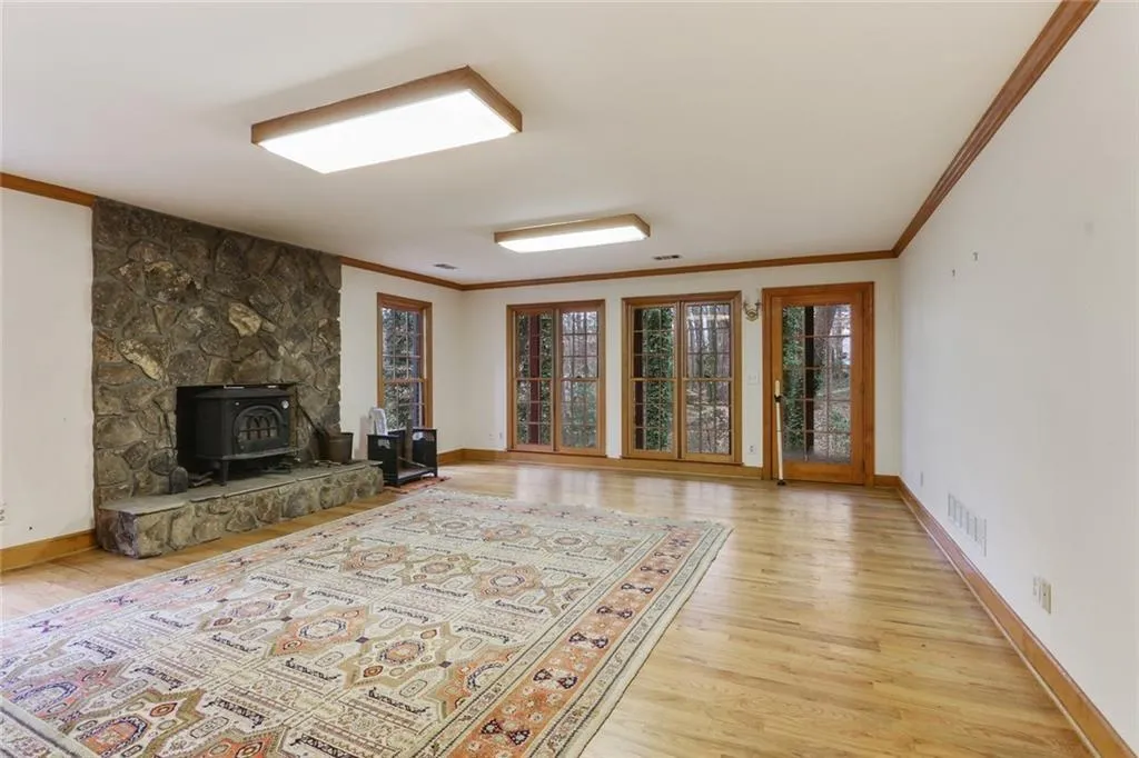 4855 Franklin Pond, Atlanta, Georgia 30342, 6 Bedrooms Bedrooms, ,4 BathroomsBathrooms,Residential,Sold,4855 Franklin Pond,6557640