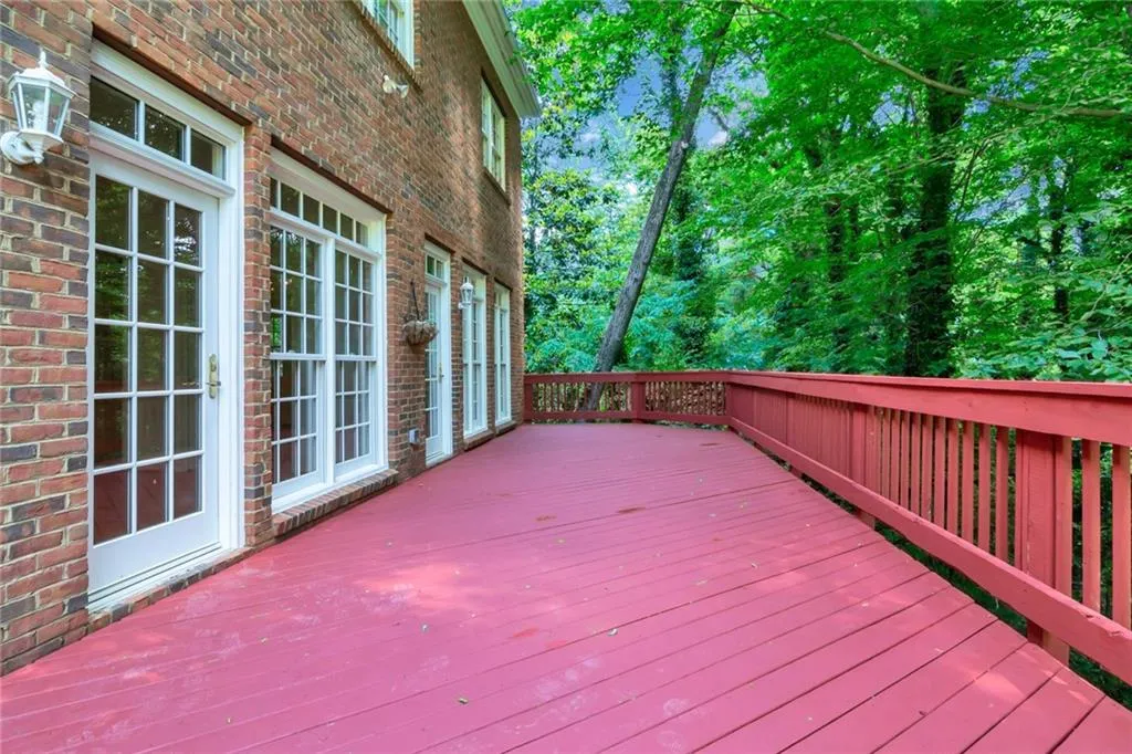 4855 Franklin Pond, Atlanta, Georgia 30342, 6 Bedrooms Bedrooms, ,4 BathroomsBathrooms,Residential,Sold,4855 Franklin Pond,6557640