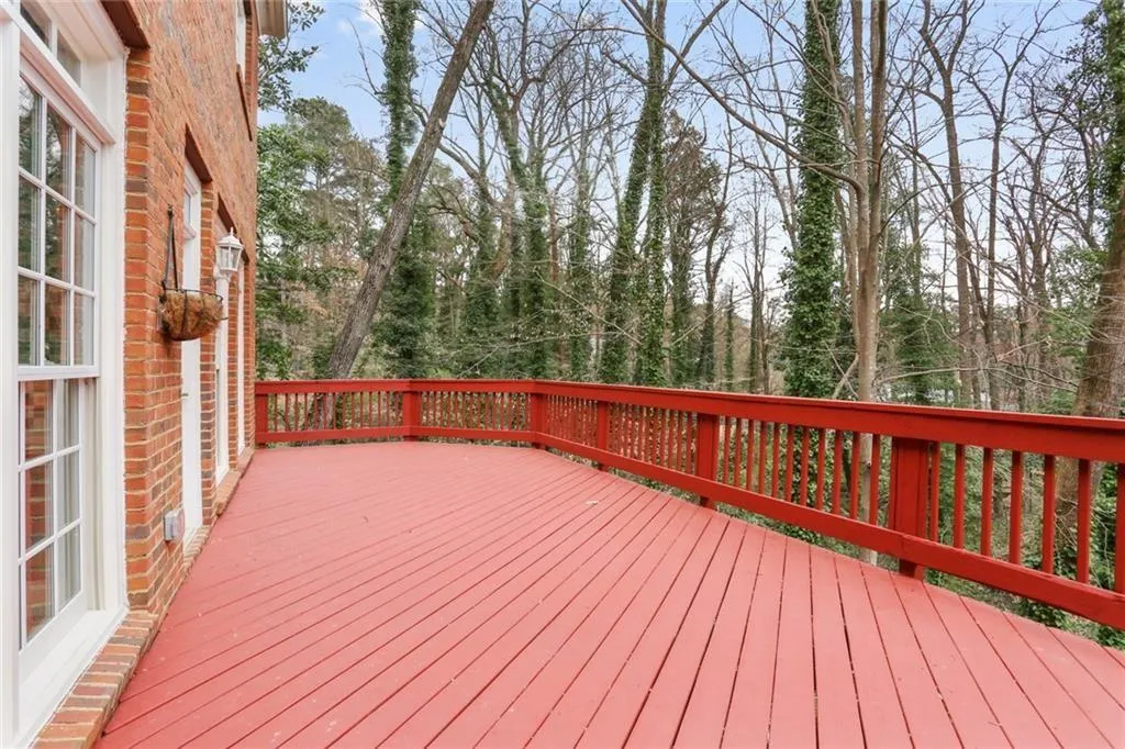 4855 Franklin Pond, Atlanta, Georgia 30342, 6 Bedrooms Bedrooms, ,4 BathroomsBathrooms,Residential,Sold,4855 Franklin Pond,6557640