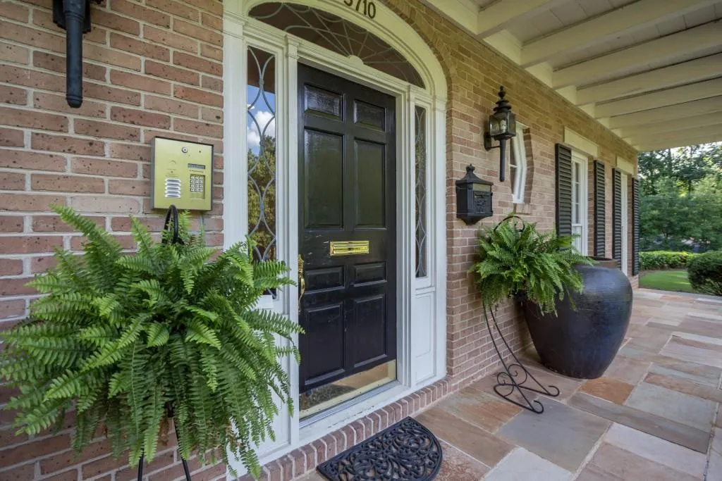 3710 Narmore Drive Unit 1, Atlanta, Georgia 30319, 3 Bedrooms Bedrooms, ,3 BathroomsBathrooms,Residential,Sold,3710 Narmore Drive Unit 1,5706526
