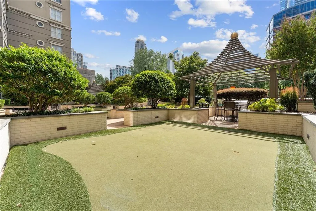 3334 Peachtree Road Ne Unit 1412, Atlanta, Georgia 30326, 2 Bedrooms Bedrooms, 0 ,2 BathroomsBathrooms,Residential,For Sale,3334 Peachtree Road Ne Unit 1412,7829998