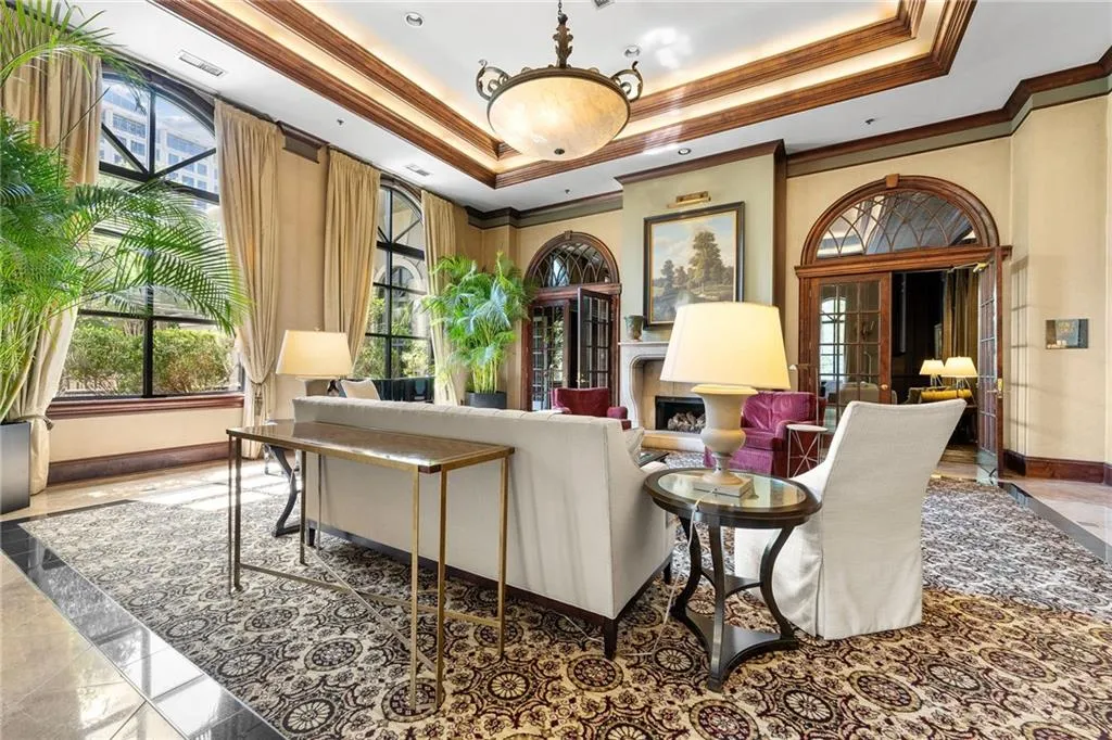3334 Peachtree Road Ne Unit 1412, Atlanta, Georgia 30326, 2 Bedrooms Bedrooms, 0 ,2 BathroomsBathrooms,Residential,For Sale,3334 Peachtree Road Ne Unit 1412,7829998
