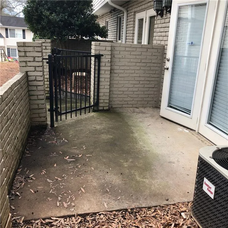 6940 Roswell Road Unit 18d, Atlanta, Georgia 30328, 3 Bedrooms Bedrooms, ,2 BathroomsBathrooms,Residential,Sold,6940 Roswell Road Unit 18d,5965550 6940 Roswell Road Unit 18d, Atlanta, Georgia 30328, 3 Bedrooms Bedrooms, ,2 BathroomsBathrooms,Residential,Sold,6940 Roswell Road Unit 18d,5965550