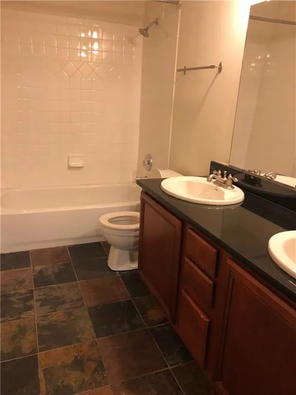 6940 Roswell Road Unit 18d, Atlanta, Georgia 30328, 3 Bedrooms Bedrooms, ,2 BathroomsBathrooms,Residential,Sold,6940 Roswell Road Unit 18d,5965550 6940 Roswell Road Unit 18d, Atlanta, Georgia 30328, 3 Bedrooms Bedrooms, ,2 BathroomsBathrooms,Residential,Sold,6940 Roswell Road Unit 18d,5965550