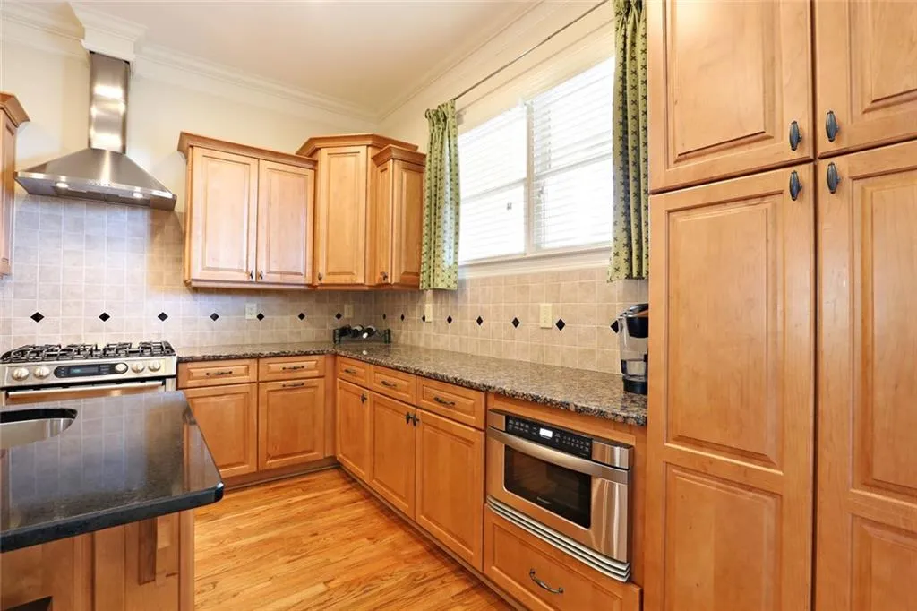 6081 City Walk Lane, Atlanta, Georgia 30328, 3 Bedrooms Bedrooms, ,3 BathroomsBathrooms,Residential,Sold,6081 City Walk Lane,5664682