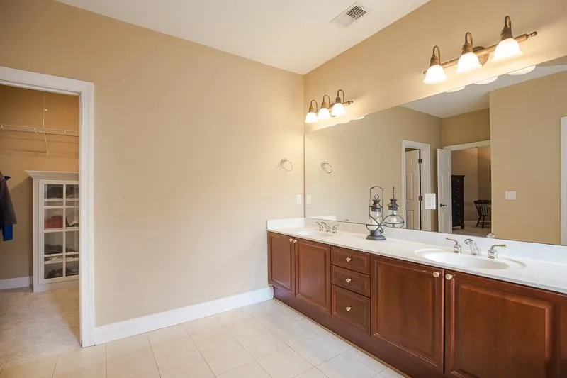 5941 Reddington Way Ne, Sandy Springs, Georgia 30328, 3 Bedrooms Bedrooms, ,3 BathroomsBathrooms,Residential,Sold,5941 Reddington Way Ne,5979666