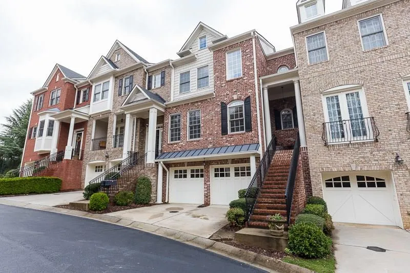 5941 Reddington Way Ne, Sandy Springs, Georgia 30328, 3 Bedrooms Bedrooms, ,3 BathroomsBathrooms,Residential,Sold,5941 Reddington Way Ne,5979666