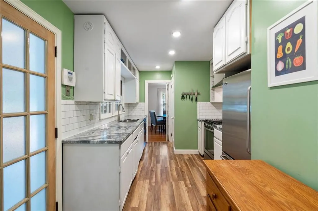 438 Hilderbrand Drive, Atlanta, Georgia 30328, 3 Bedrooms Bedrooms, ,1 BathroomBathrooms,Residential,Sold,438 Hilderbrand Drive,6893632