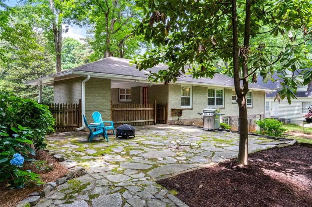 438 Hilderbrand Drive, Atlanta, Georgia 30328, 3 Bedrooms Bedrooms, ,1 BathroomBathrooms,Residential,Sold,438 Hilderbrand Drive,6893632
