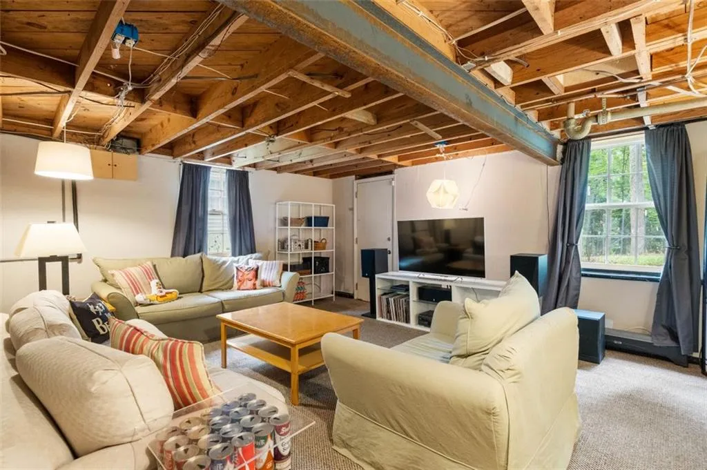 438 Hilderbrand Drive, Atlanta, Georgia 30328, 3 Bedrooms Bedrooms, ,1 BathroomBathrooms,Residential,Sold,438 Hilderbrand Drive,6893632