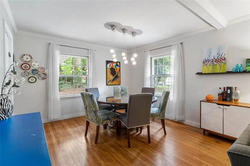 438 Hilderbrand Drive, Atlanta, Georgia 30328, 3 Bedrooms Bedrooms, ,1 BathroomBathrooms,Residential,Sold,438 Hilderbrand Drive,6893632