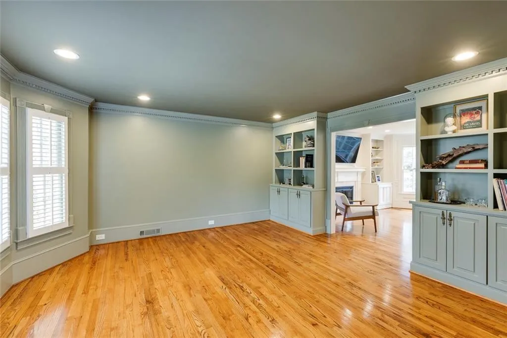 front office room with built ins