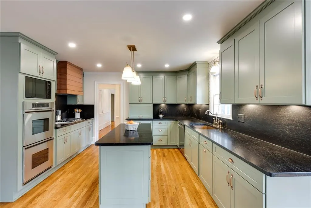 Spacious with Island with double ovens & island.
