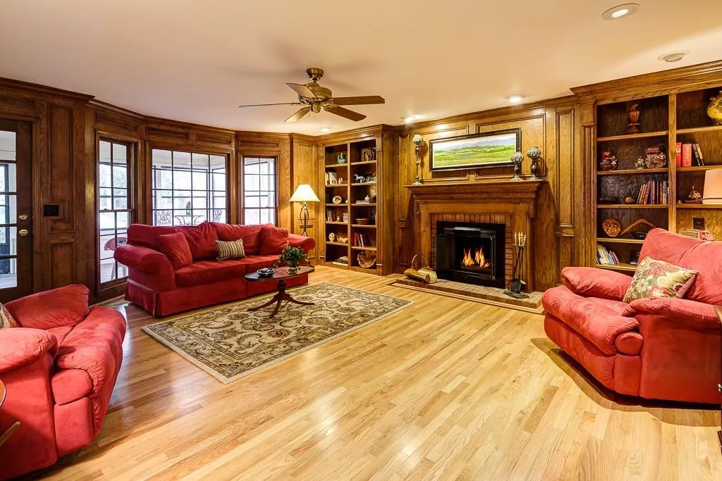 355 Spindle Court, Sandy Springs, Georgia 30350, 5 Bedrooms Bedrooms, ,4 BathroomsBathrooms,Residential,Sold,355 Spindle Court,5655563