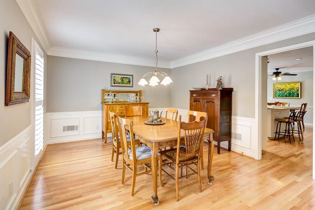 355 Spindle Court, Sandy Springs, Georgia 30350, 5 Bedrooms Bedrooms, ,4 BathroomsBathrooms,Residential,Sold,355 Spindle Court,5655563