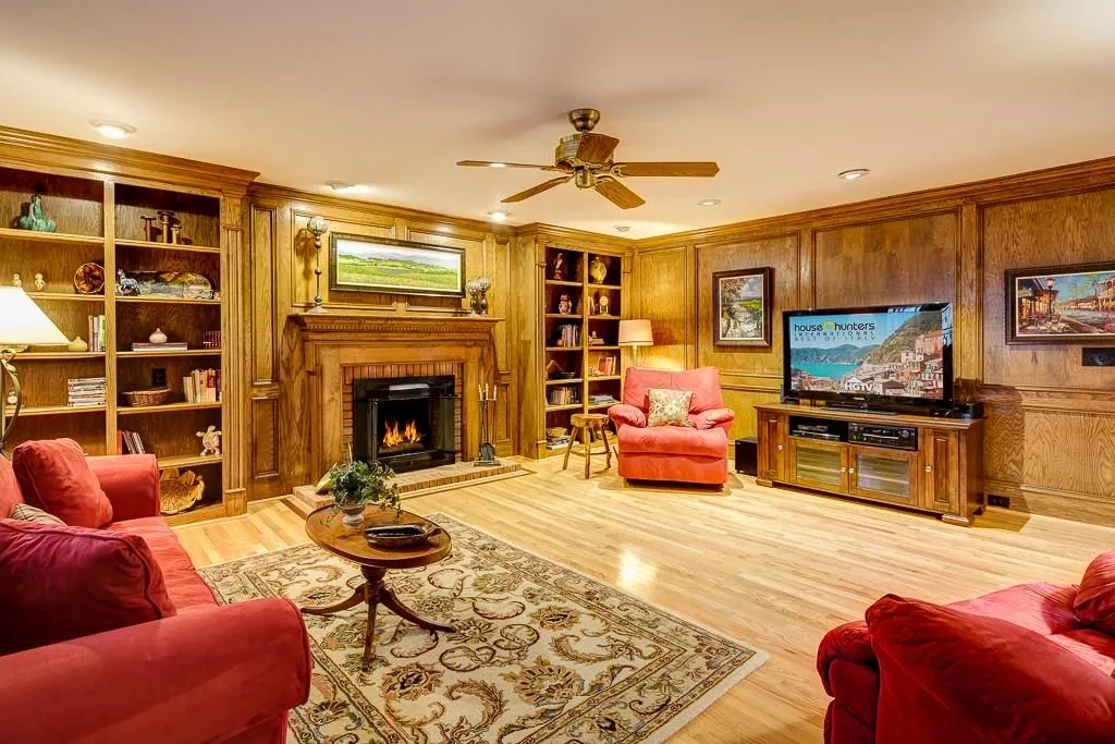 355 Spindle Court, Sandy Springs, Georgia 30350, 5 Bedrooms Bedrooms, ,4 BathroomsBathrooms,Residential,Sold,355 Spindle Court,5655563