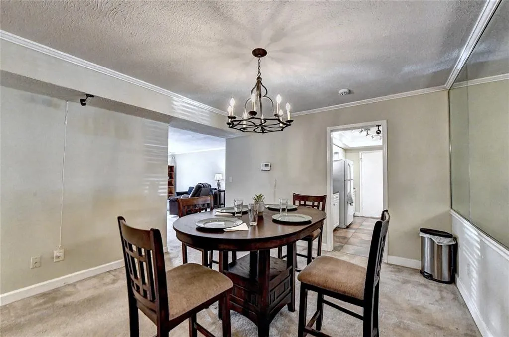 6851 Roswell Road Unit K13, Sandy Springs, Georgia 30328, 3 Bedrooms Bedrooms, ,2 BathroomsBathrooms,Residential,Sold,6851 Roswell Road Unit K13,7172291