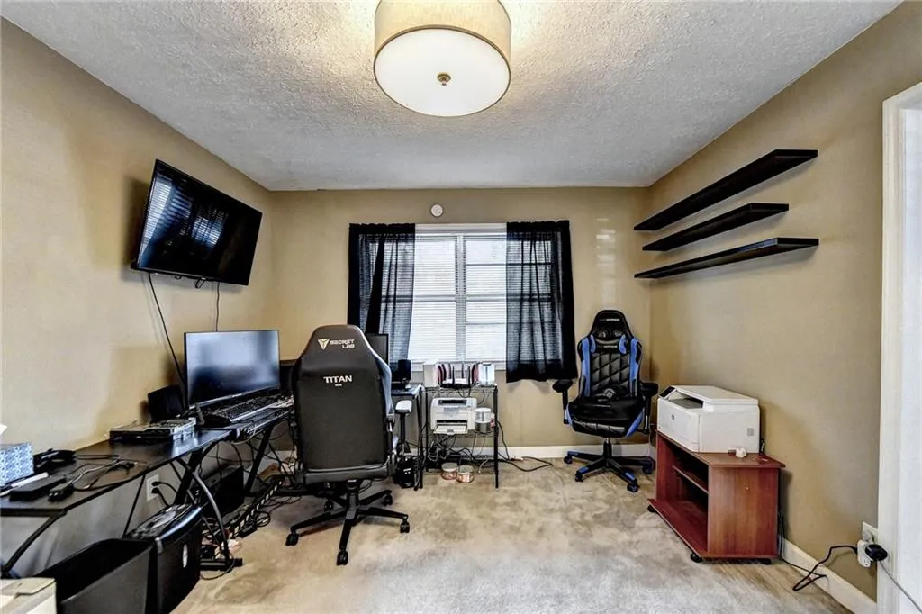 6851 Roswell Road Unit K13, Sandy Springs, Georgia 30328, 3 Bedrooms Bedrooms, ,2 BathroomsBathrooms,Residential,Sold,6851 Roswell Road Unit K13,7172291