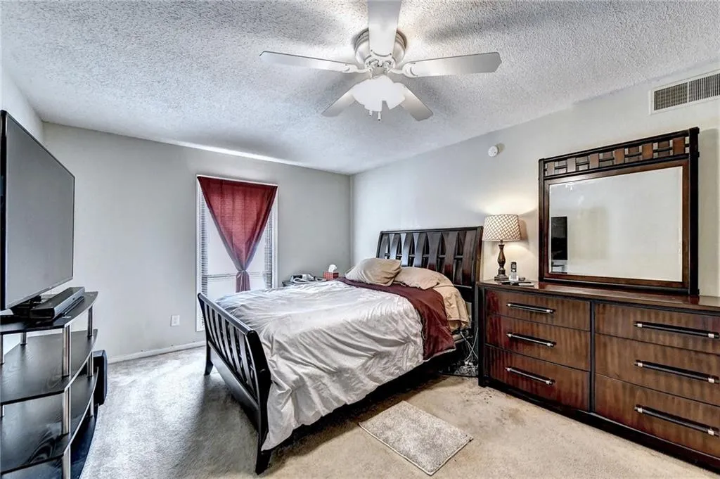 6851 Roswell Road Unit K13, Sandy Springs, Georgia 30328, 3 Bedrooms Bedrooms, ,2 BathroomsBathrooms,Residential,Sold,6851 Roswell Road Unit K13,7172291