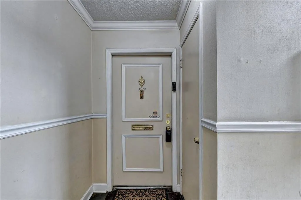 6851 Roswell Road Unit K13, Sandy Springs, Georgia 30328, 3 Bedrooms Bedrooms, ,2 BathroomsBathrooms,Residential,Sold,6851 Roswell Road Unit K13,7172291
