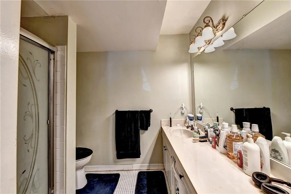 6851 Roswell Road Unit K13, Sandy Springs, Georgia 30328, 3 Bedrooms Bedrooms, ,2 BathroomsBathrooms,Residential,Sold,6851 Roswell Road Unit K13,7172291