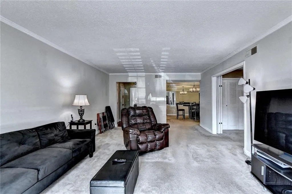 6851 Roswell Road Unit K13, Sandy Springs, Georgia 30328, 3 Bedrooms Bedrooms, ,2 BathroomsBathrooms,Residential,Sold,6851 Roswell Road Unit K13,7172291