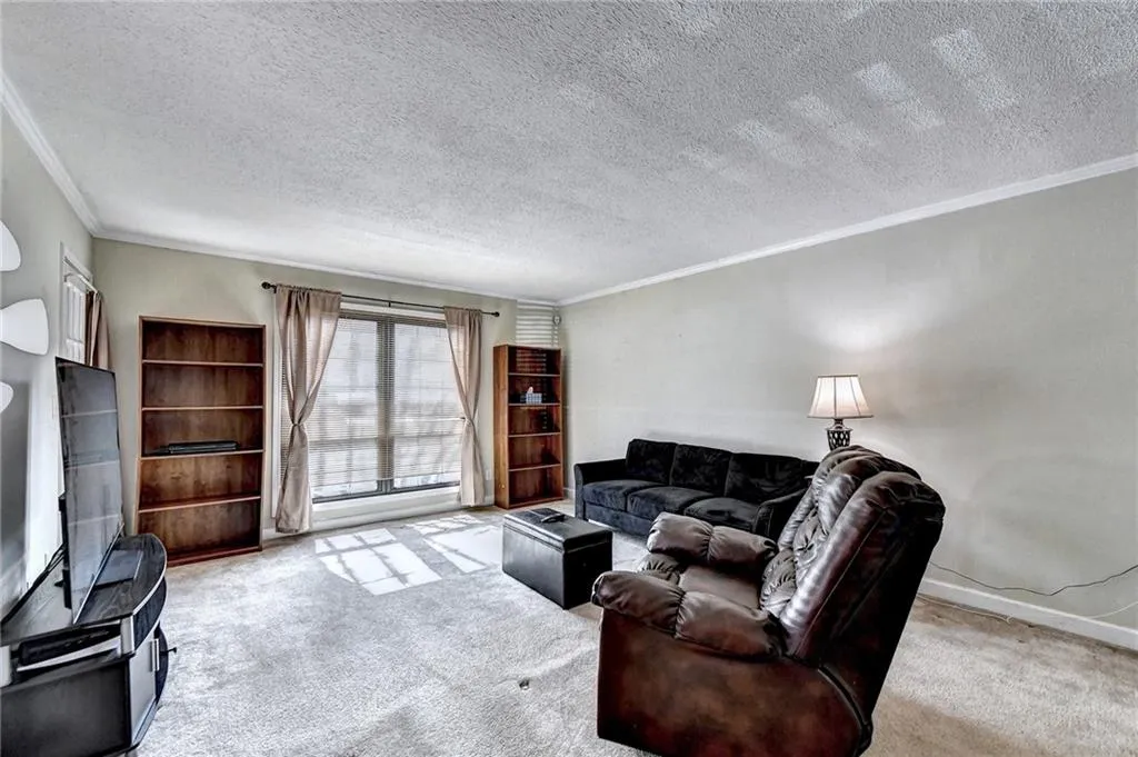 6851 Roswell Road Unit K13, Sandy Springs, Georgia 30328, 3 Bedrooms Bedrooms, ,2 BathroomsBathrooms,Residential,Sold,6851 Roswell Road Unit K13,7172291