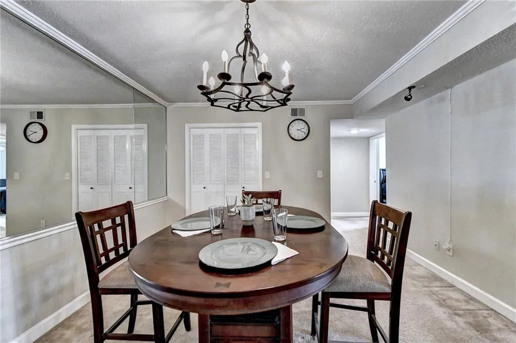 6851 Roswell Road Unit K13, Sandy Springs, Georgia 30328, 3 Bedrooms Bedrooms, ,2 BathroomsBathrooms,Residential,Sold,6851 Roswell Road Unit K13,7172291