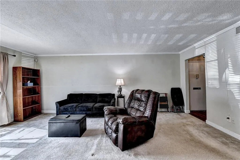 6851 Roswell Road Unit K13, Sandy Springs, Georgia 30328, 3 Bedrooms Bedrooms, ,2 BathroomsBathrooms,Residential,Sold,6851 Roswell Road Unit K13,7172291