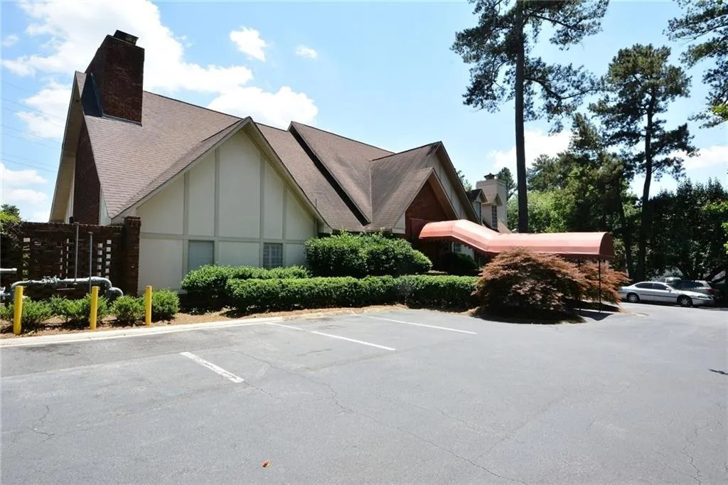 6851 Roswell Road Unit K13, Sandy Springs, Georgia 30328, 3 Bedrooms Bedrooms, ,2 BathroomsBathrooms,Residential,Sold,6851 Roswell Road Unit K13,7172291