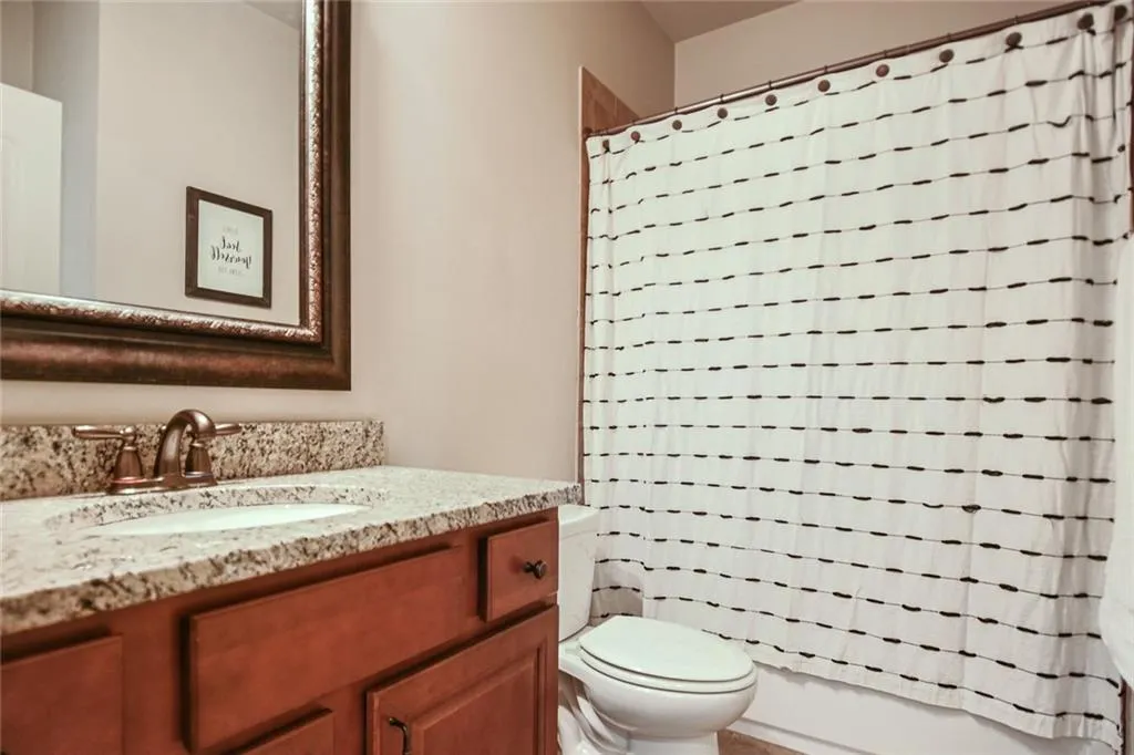 7800 Stratford Lane, Sandy Springs, Georgia 30350, 5 Bedrooms Bedrooms, ,4 BathroomsBathrooms,Residential,Sold,7800 Stratford Lane,6800755