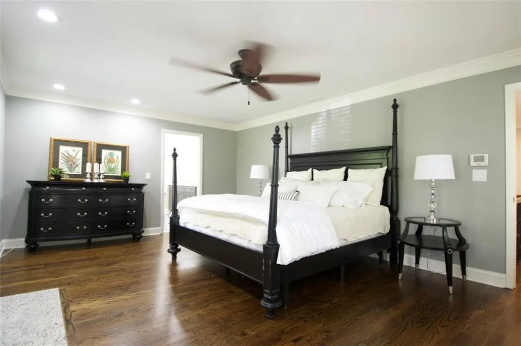 2570 Spalding Drive, Atlanta, Georgia 30350, 5 Bedrooms Bedrooms, ,4 BathroomsBathrooms,Residential,Sold,2570 Spalding Drive,6013011
