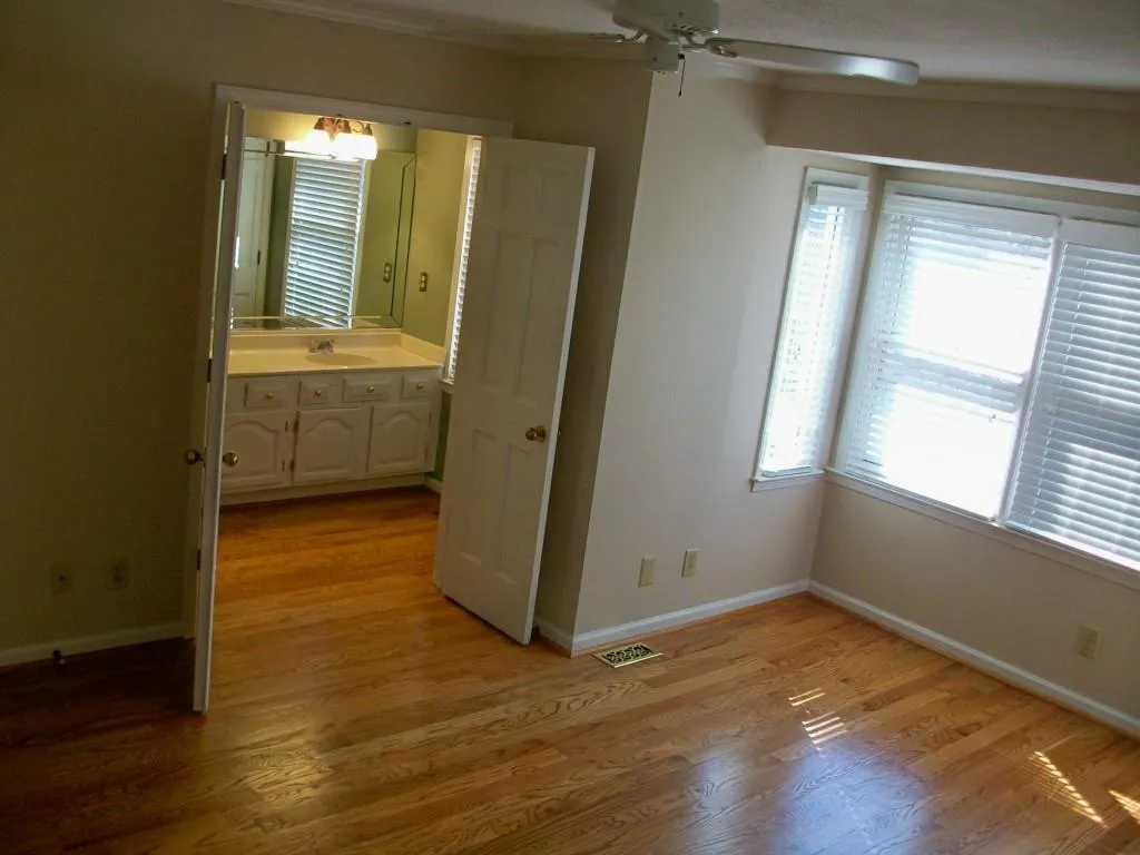 215 Brantley Road Unit 215, Sandy Springs, Georgia 30350, 2 Bedrooms Bedrooms, ,2 BathroomsBathrooms,Residential,Sold,215 Brantley Road Unit 215,5513615