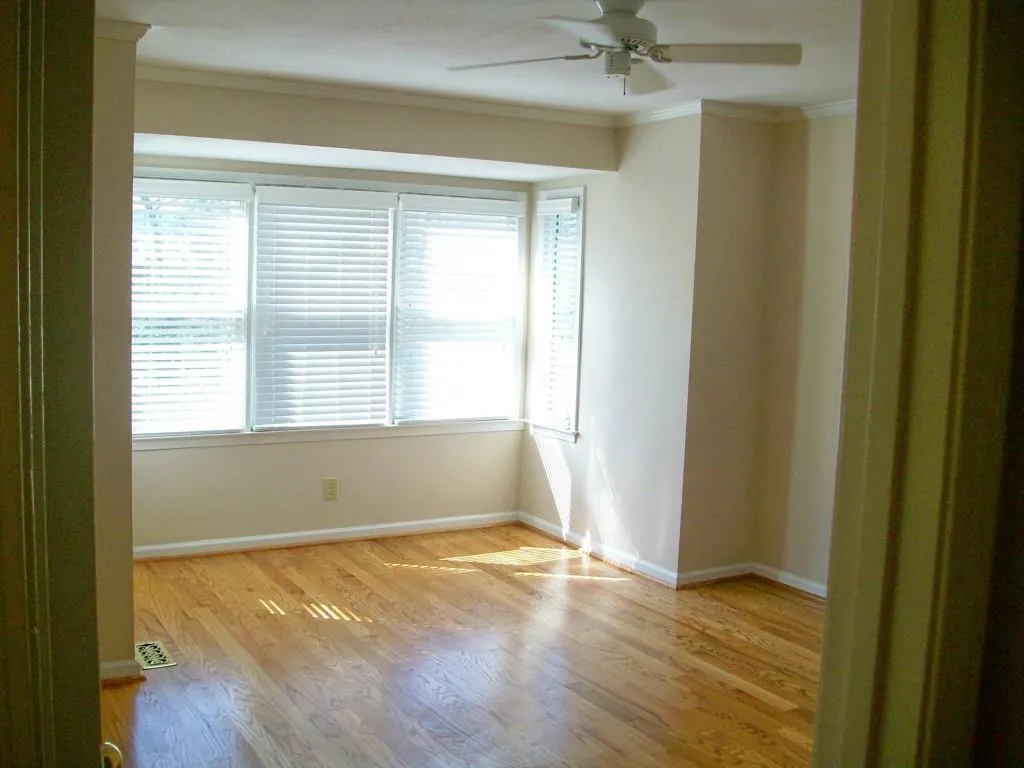 215 Brantley Road Unit 215, Sandy Springs, Georgia 30350, 2 Bedrooms Bedrooms, ,2 BathroomsBathrooms,Residential,Sold,215 Brantley Road Unit 215,5513615