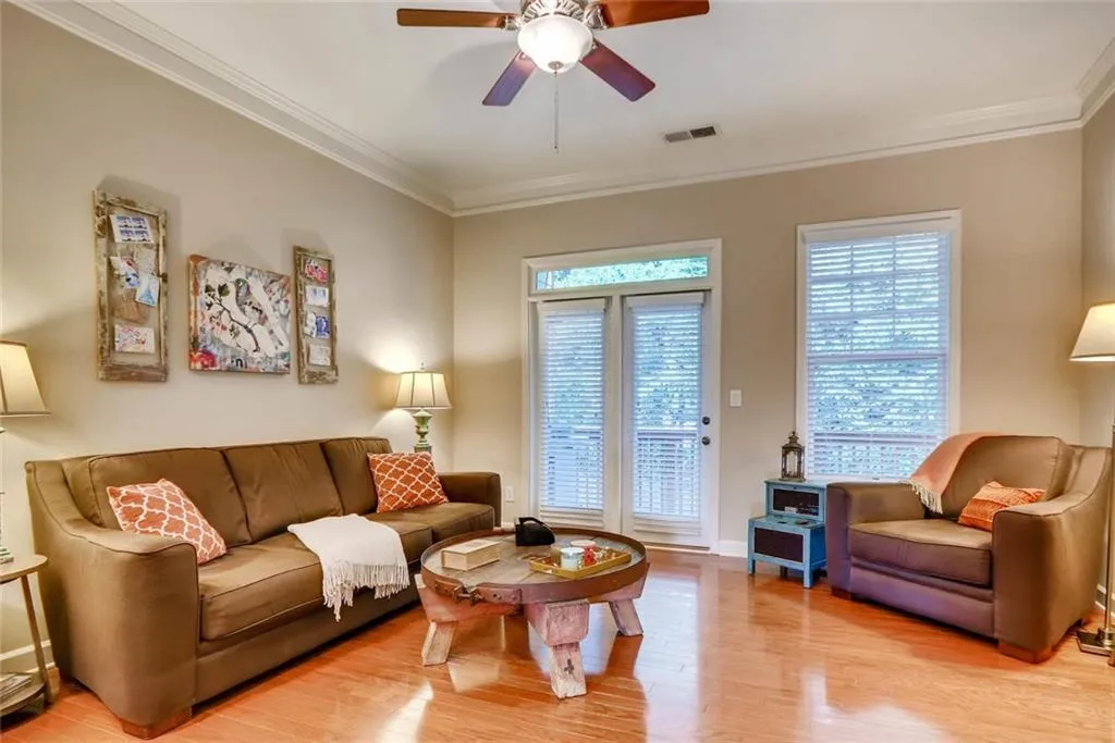 1992 Cobblestone Circle Ne, Brookhaven, Georgia 30319, 3 Bedrooms Bedrooms, ,3 BathroomsBathrooms,Residential,Sold,1992 Cobblestone Circle Ne,6015766