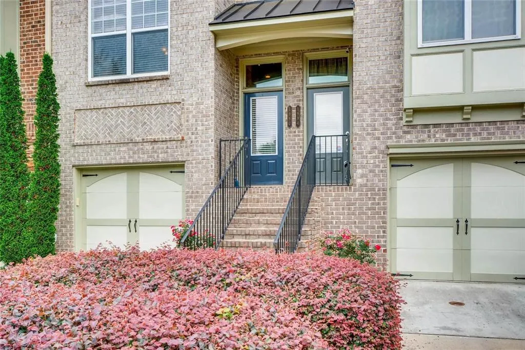 1992 Cobblestone Circle Ne, Brookhaven, Georgia 30319, 3 Bedrooms Bedrooms, ,3 BathroomsBathrooms,Residential,Sold,1992 Cobblestone Circle Ne,6015766