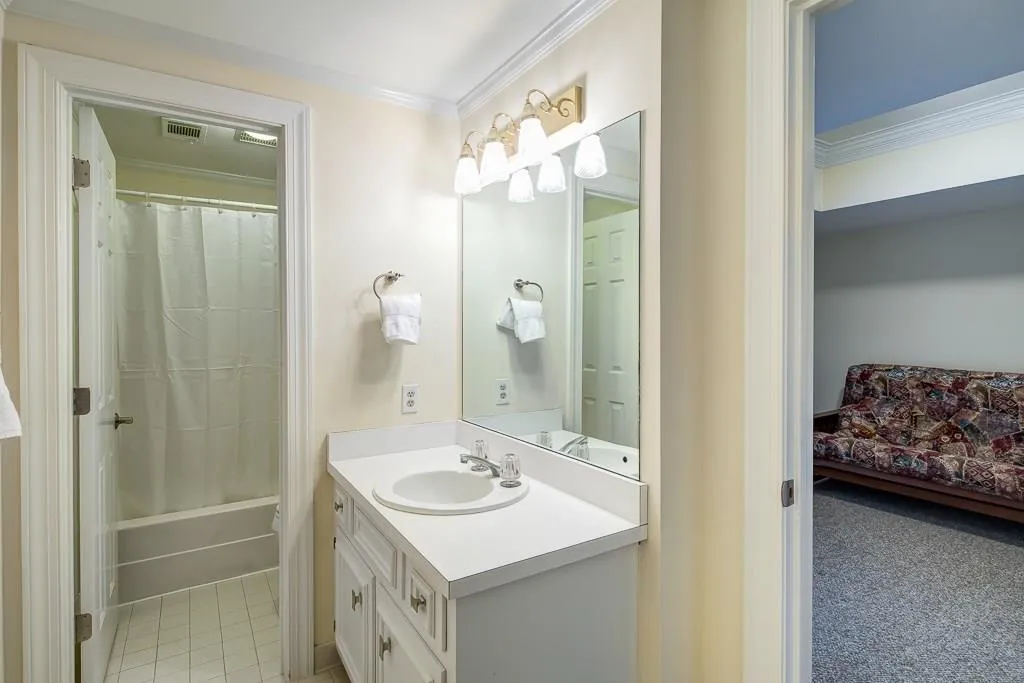 140 Savannah Estates Drive, Sandy Springs, Georgia 30350, 5 Bedrooms Bedrooms, ,5 BathroomsBathrooms,Residential,Sold,140 Savannah Estates Drive,5980592