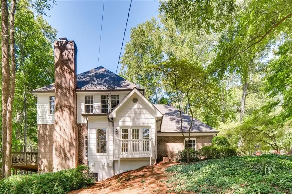 600 Idlewood Drive, Sandy Springs, Georgia 30327, 5 Bedrooms Bedrooms, ,4 BathroomsBathrooms,Residential,Sold,600 Idlewood Drive,6618941