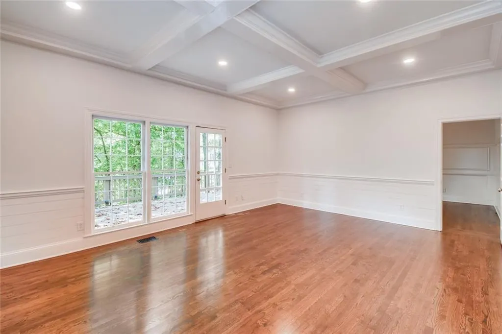 600 Idlewood Drive, Sandy Springs, Georgia 30327, 5 Bedrooms Bedrooms, ,4 BathroomsBathrooms,Residential,Sold,600 Idlewood Drive,6618941