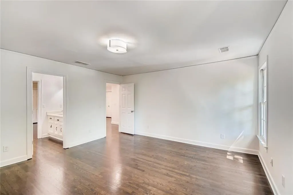 600 Idlewood Drive, Sandy Springs, Georgia 30327, 5 Bedrooms Bedrooms, ,4 BathroomsBathrooms,Residential,Sold,600 Idlewood Drive,6618941