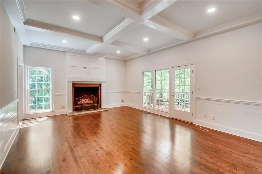600 Idlewood Drive, Sandy Springs, Georgia 30327, 5 Bedrooms Bedrooms, ,4 BathroomsBathrooms,Residential,Sold,600 Idlewood Drive,6618941