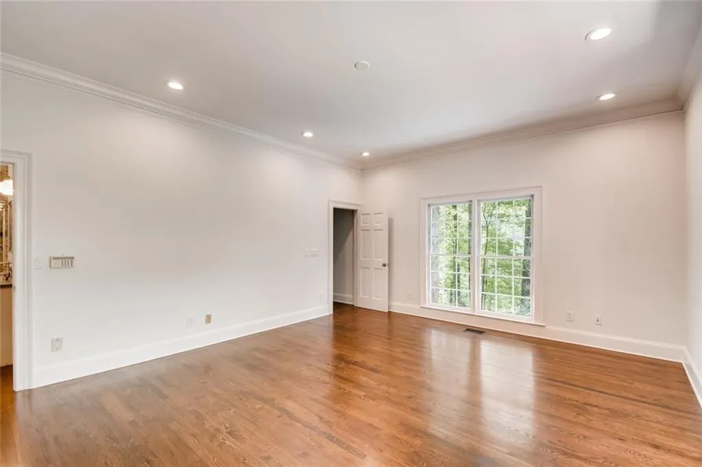 600 Idlewood Drive, Sandy Springs, Georgia 30327, 5 Bedrooms Bedrooms, ,4 BathroomsBathrooms,Residential,Sold,600 Idlewood Drive,6618941