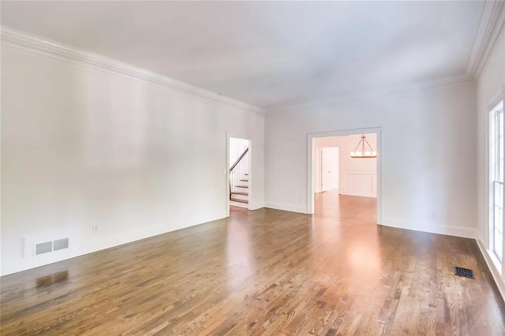 600 Idlewood Drive, Sandy Springs, Georgia 30327, 5 Bedrooms Bedrooms, ,4 BathroomsBathrooms,Residential,Sold,600 Idlewood Drive,6618941