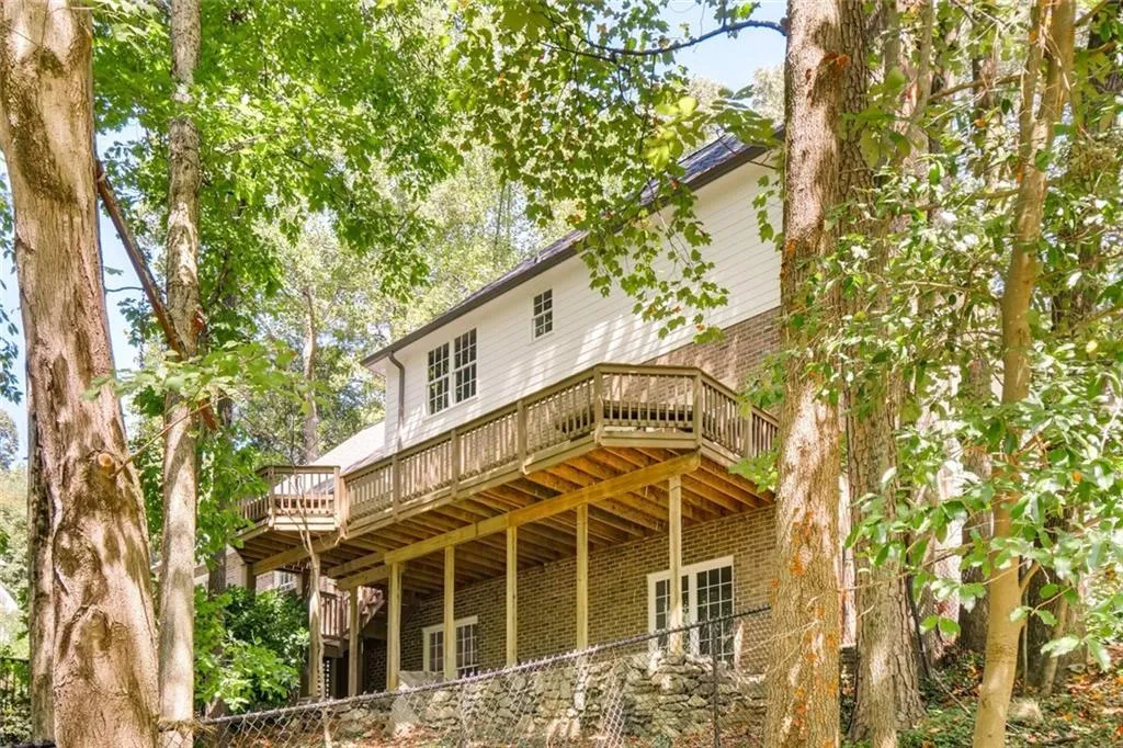 600 Idlewood Drive, Sandy Springs, Georgia 30327, 5 Bedrooms Bedrooms, ,4 BathroomsBathrooms,Residential,Sold,600 Idlewood Drive,6618941