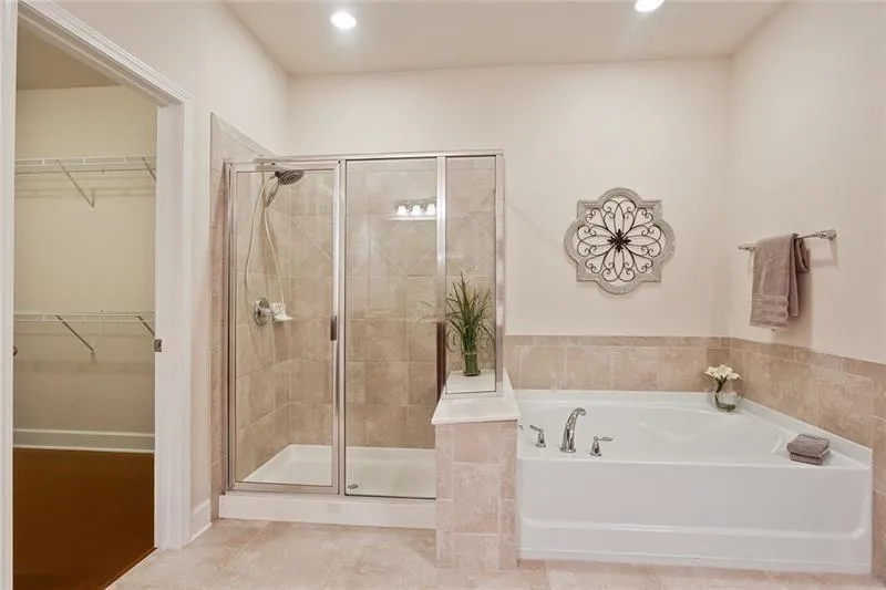 135 Barkley Lane, Sandy Springs, Georgia 30328, 3 Bedrooms Bedrooms, ,3 BathroomsBathrooms,Residential,Sold,135 Barkley Lane,6567775