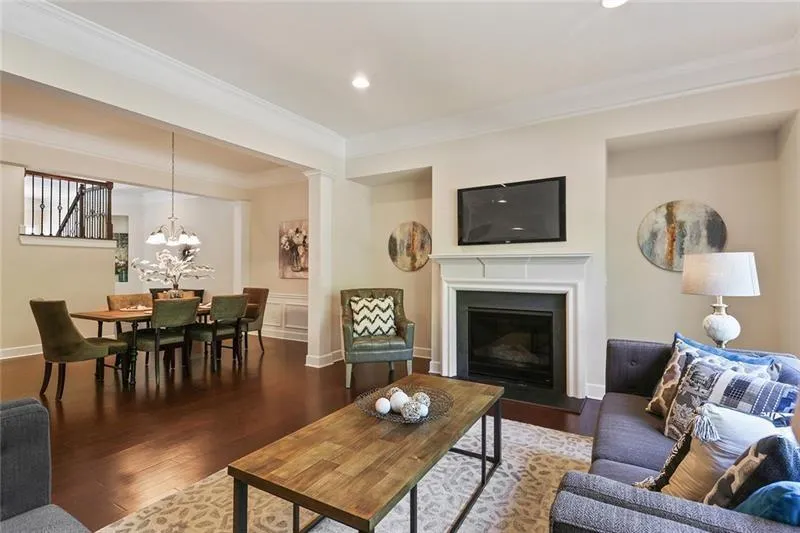 135 Barkley Lane, Sandy Springs, Georgia 30328, 3 Bedrooms Bedrooms, ,3 BathroomsBathrooms,Residential,Sold,135 Barkley Lane,6567775
