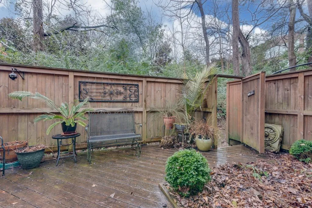 6307 Park Avenue Unit G3, Atlanta, Georgia 30342, 2 Bedrooms Bedrooms, ,1 BathroomBathrooms,Residential,Sold,6307 Park Avenue Unit G3,6994858